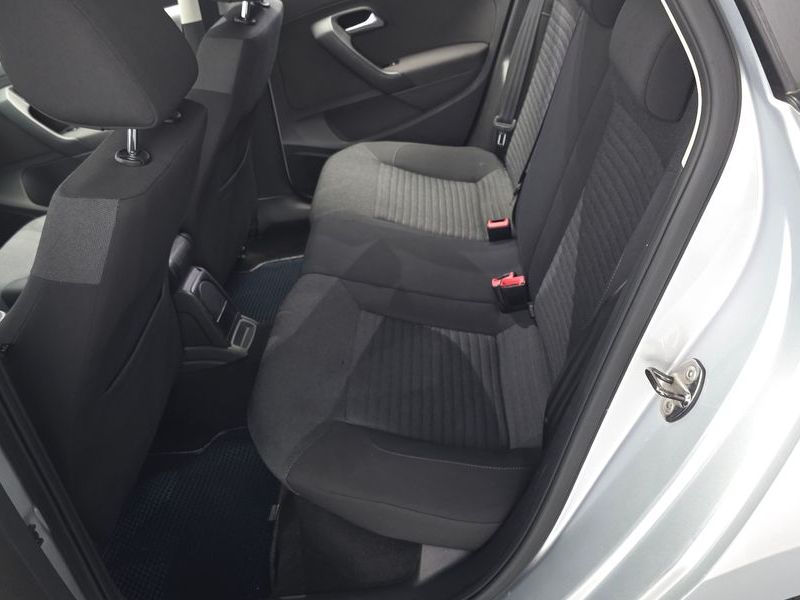 2014 Volkswagen Polo 1.6 TDI R-Line 5th photo 12
