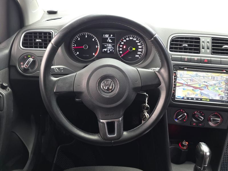 2014 Volkswagen Polo 1.6 TDI R-Line 5th photo 13