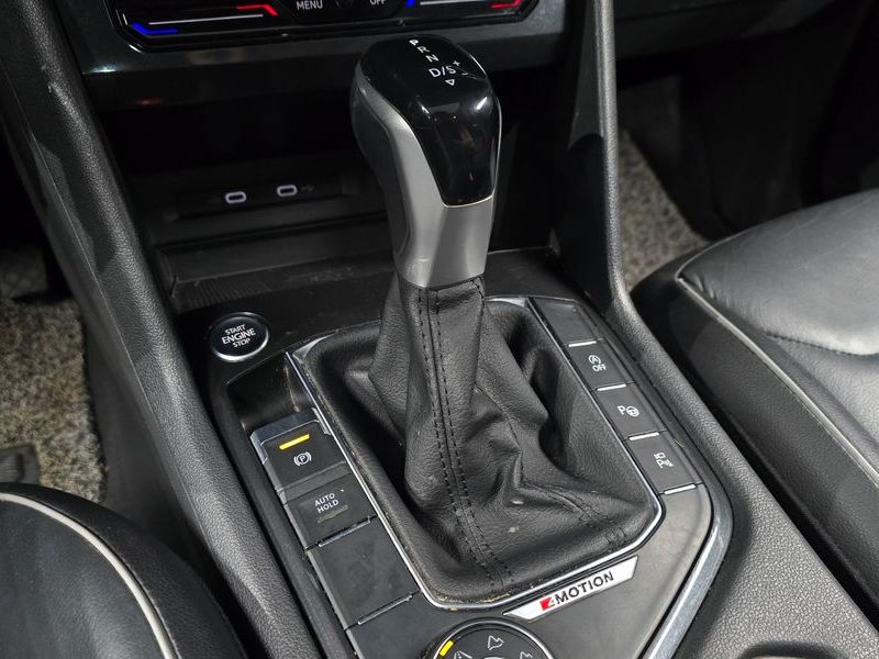 2022 Volkswagen Tiguan 2.0 TDI 4Motion Prestige photo 9