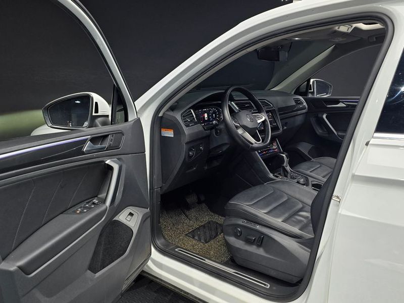 2022 Volkswagen Tiguan 2.0 TDI 4Motion Prestige photo 11