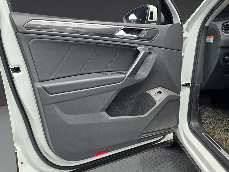 2022 Volkswagen Tiguan 2.0 TDI 4Motion Prestige photo 24