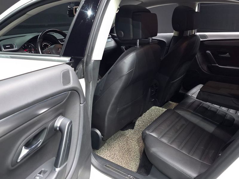 2013 Volkswagen New CC 2.0 TDI BlueMotion photo 11