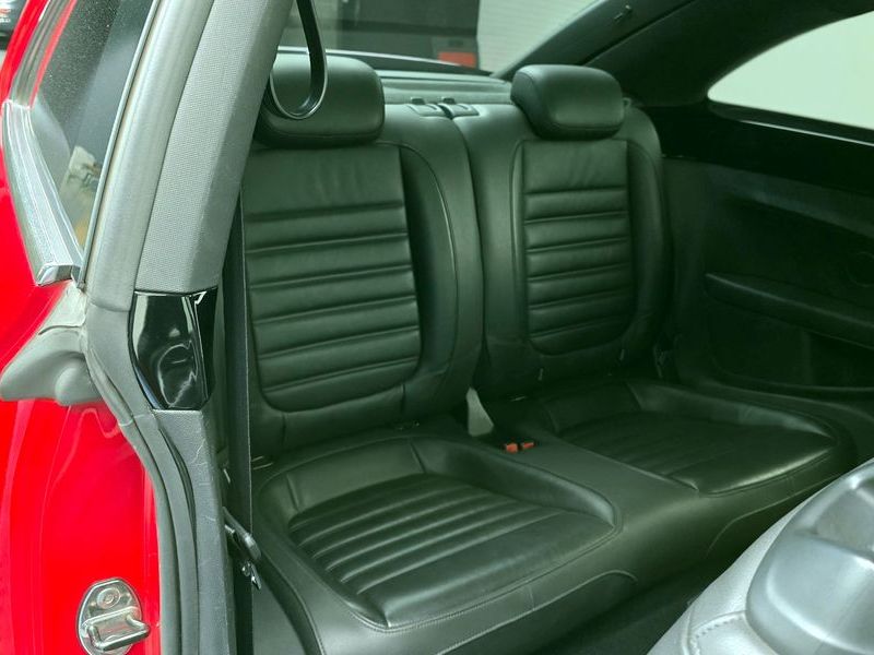 2015 Volkswagen Beetle 2.0 TDI Premium 3rd photo 12