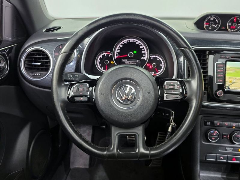 2015 Volkswagen Beetle 2.0 TDI Premium 3rd photo 13
