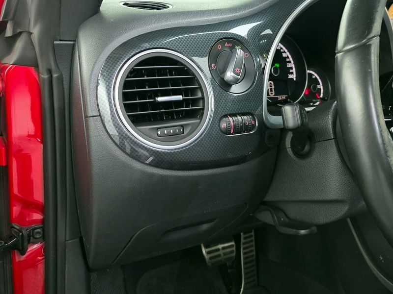 2015 Volkswagen Beetle 2.0 TDI Premium 3rd photo 17