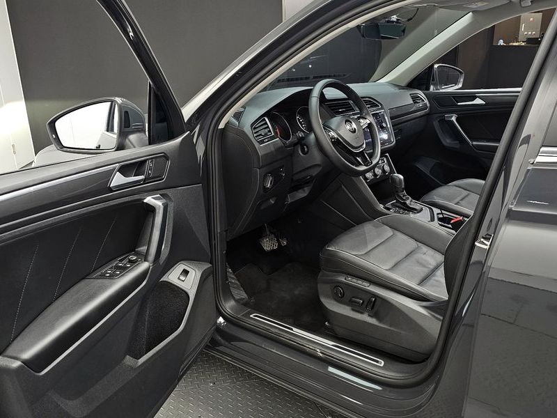 2020 Volkswagen Tiguan 2.0 TDI Prestige photo 10