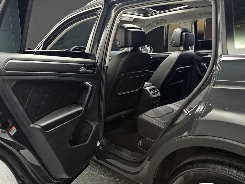 2020 Volkswagen Tiguan 2.0 TDI Prestige photo 12