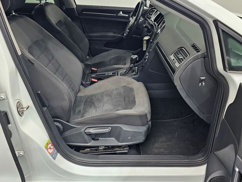 2015 Volkswagen Golf 1.6 TDI photo 11