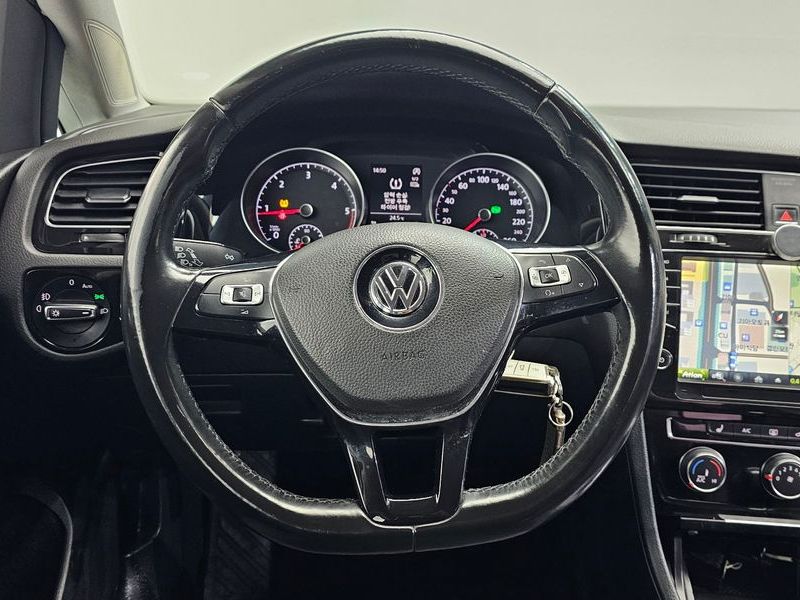 2015 Volkswagen Golf 1.6 TDI photo 13