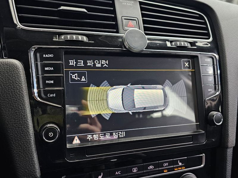 2015 Volkswagen Golf 1.6 TDI photo 16