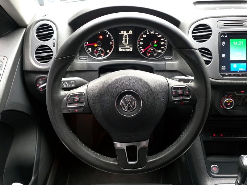 2013 Volkswagen Tiguan 2.0 TDI Comfort 5N photo 13
