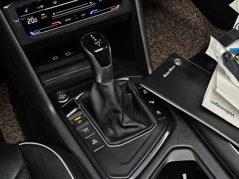 2022 Volkswagen Tiguan 2.0 TDI Prestige photo 9