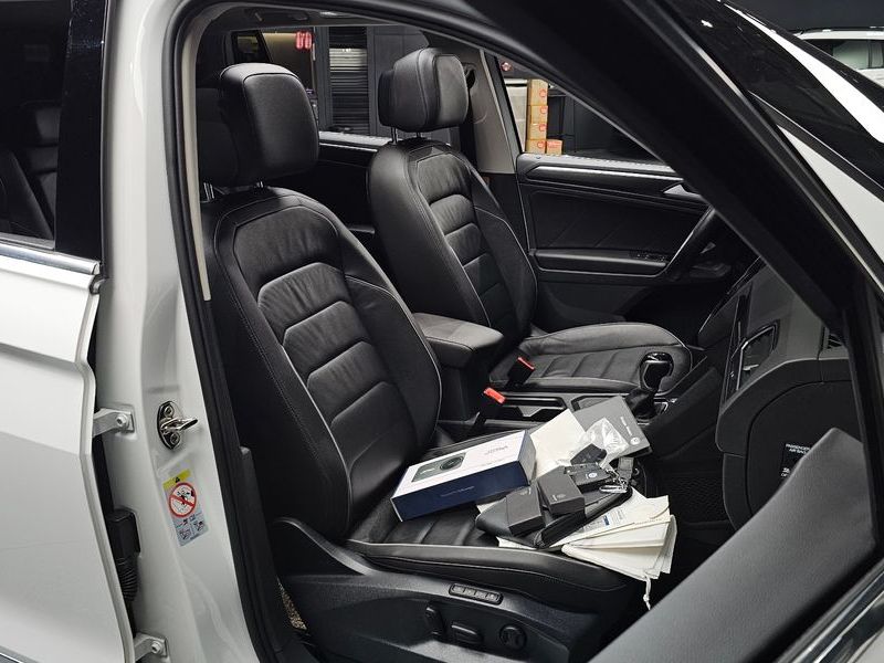 2022 Volkswagen Tiguan 2.0 TDI Prestige photo 10