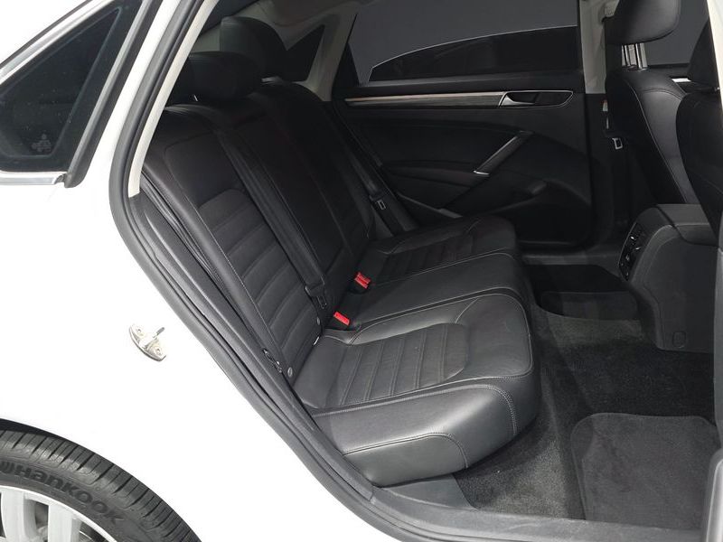 2018 Volkswagen Passat 2.0 TSI B7 photo 12
