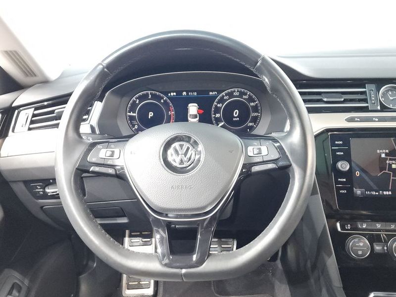 2018 Volkswagen Arteon 2.0 TDI Premium photo 12