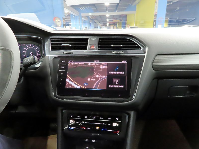 2023 Volkswagen Tiguan 2.0 TSI Prestige photo 19
