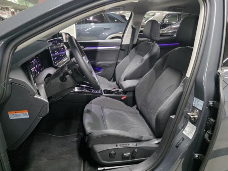 2025 Volkswagen Golf 2.0 TDI Prestige photo 8