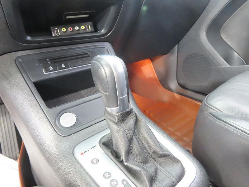 2015 Volkswagen Tiguan 2.0 TDI Comfort 5N photo 11