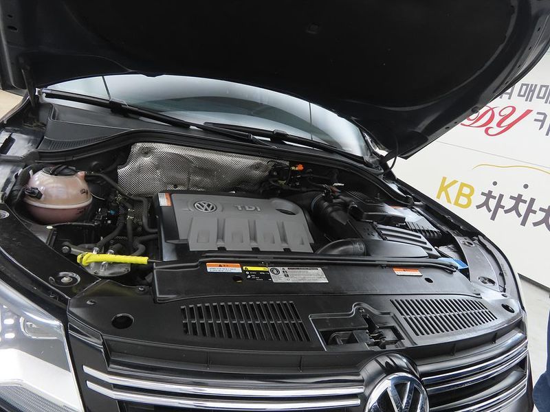 2015 Volkswagen Tiguan 2.0 TDI Comfort 5N photo 19