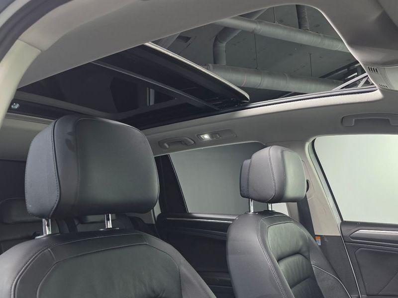 2021 Volkswagen Tiguan 2.0 TDI Prestige photo 18