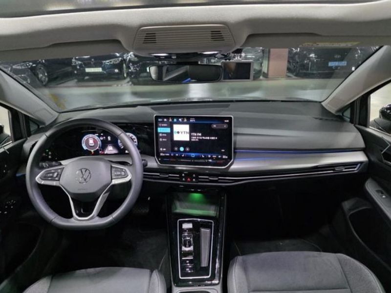 2025 Volkswagen Golf 2.0 TDI Prestige photo 7