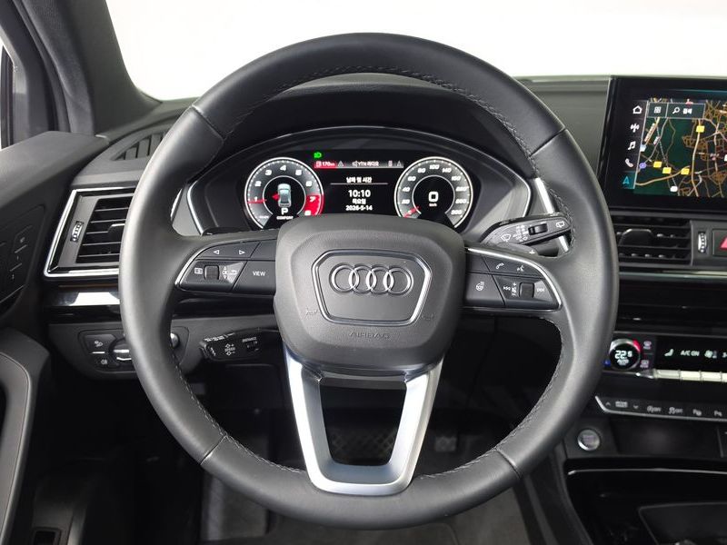 2021 Audi Q5 45 TFSI Quattro Premium photo 12