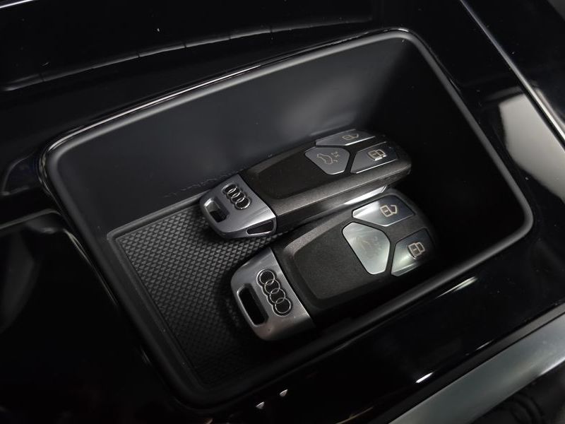 2021 Audi Q5 45 TFSI Quattro Premium photo 15