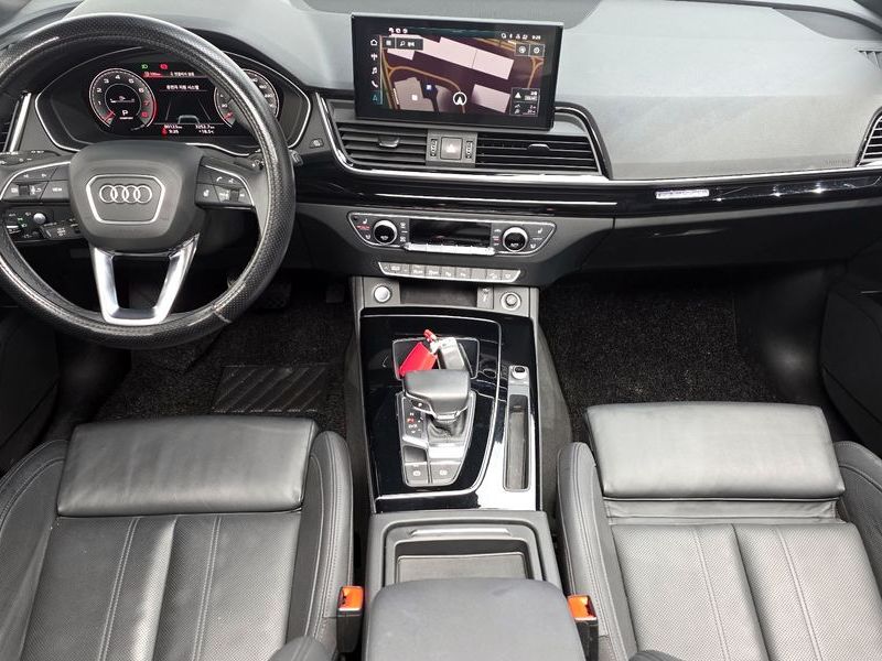 2022 Audi Q5 45 TFSI Quattro Premium Sportback photo 7