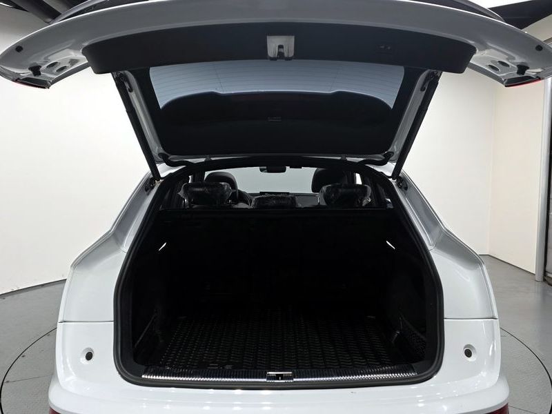 2022 Audi Q5 45 TFSI Quattro Premium Sportback photo 20