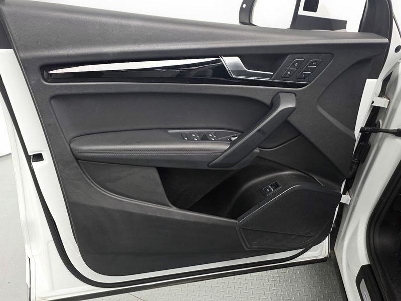 2022 Audi Q5 45 TFSI Quattro Premium Sportback photo 24