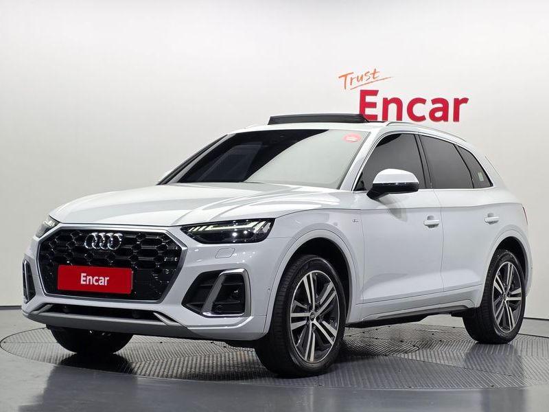 2021 Audi Q5 45 TFSI Quattro Premium photo 1