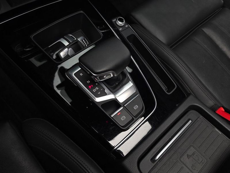 2021 Audi Q5 45 TFSI Quattro Premium photo 9