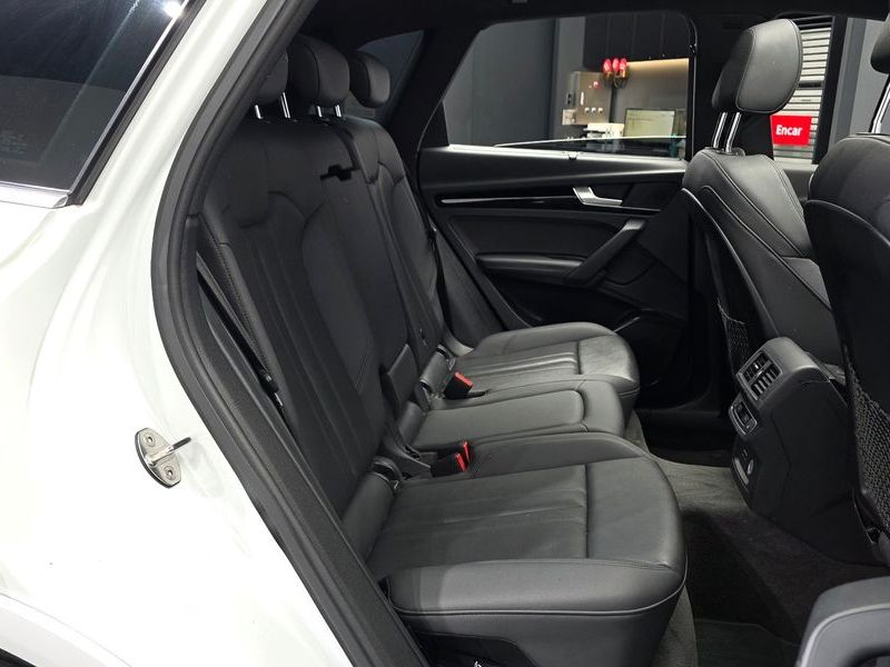 2021 Audi Q5 45 TFSI Quattro Premium photo 12