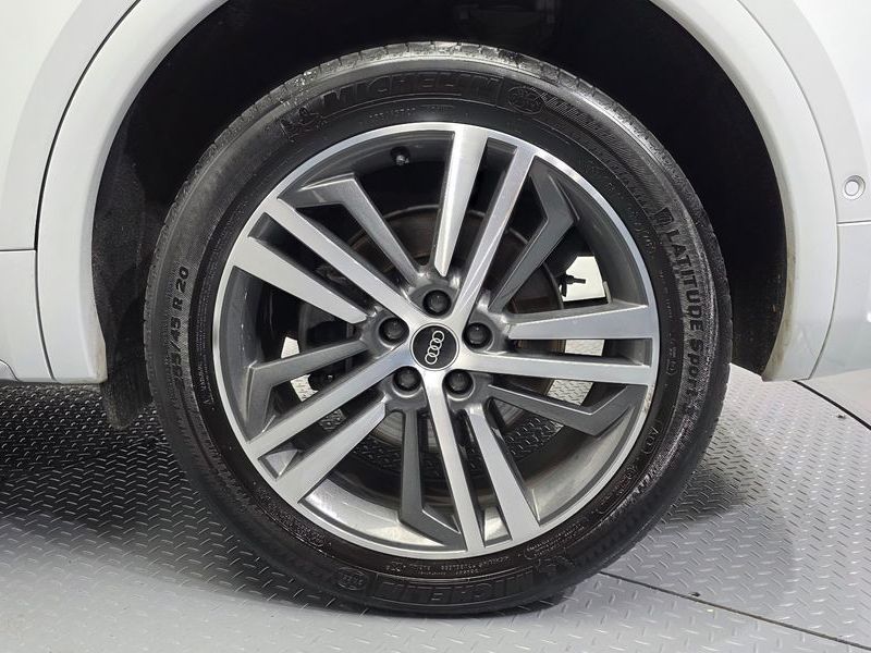2021 Audi Q5 45 TFSI Quattro Premium photo 21