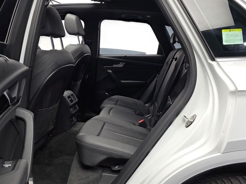 2021 Audi Q5 45 TFSI Quattro Premium photo 26
