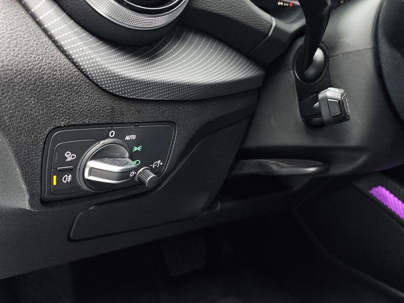 2023 Audi Q2 35 TDI Premium photo 20