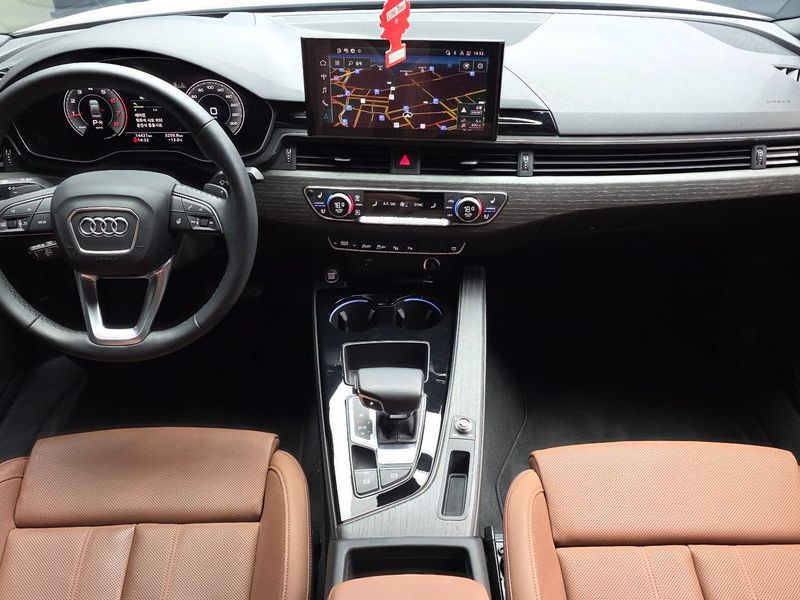 2023 Audi A4 40 TFSI Premium photo 7