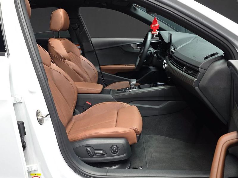 2023 Audi A4 40 TFSI Premium photo 11