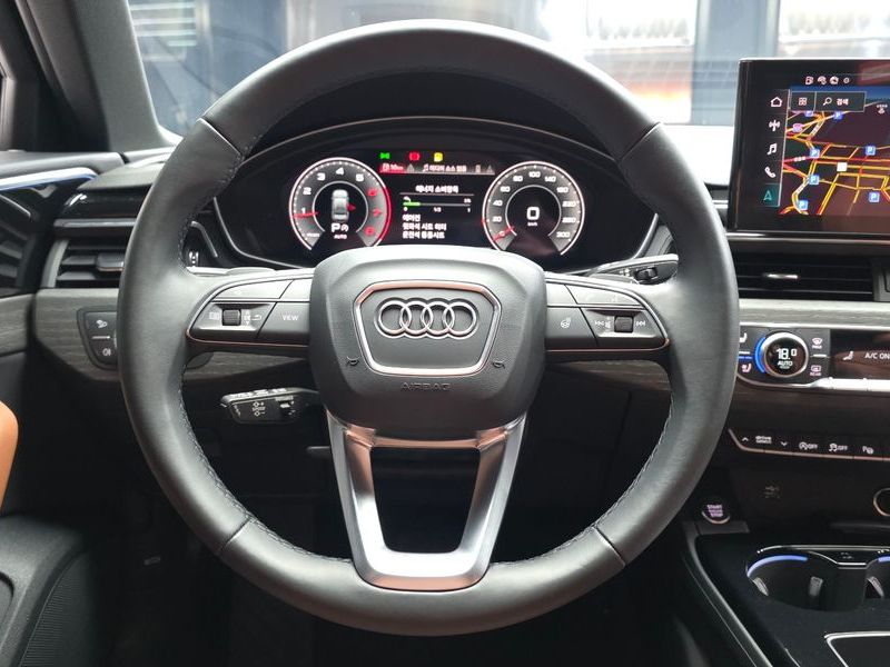 2023 Audi A4 40 TFSI Premium photo 13