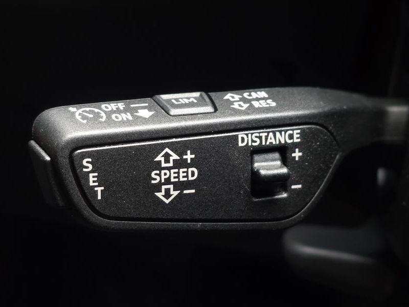 2023 Audi A4 40 TFSI Premium photo 17