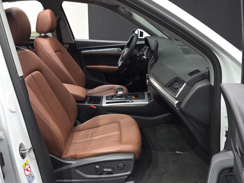 2023 Audi Q5 40 TDI Quattro Premium Sportback photo 10