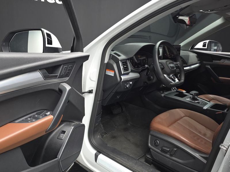 2023 Audi Q5 40 TDI Quattro Premium Sportback photo 11