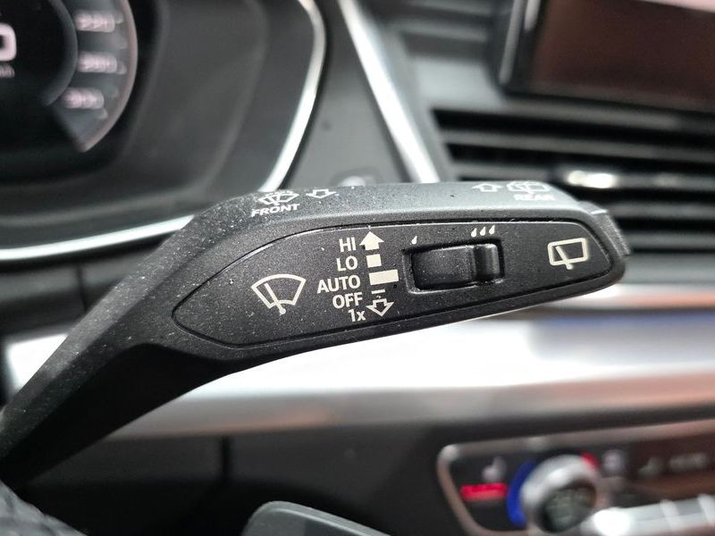 2023 Audi Q5 40 TDI Quattro Premium Sportback photo 30