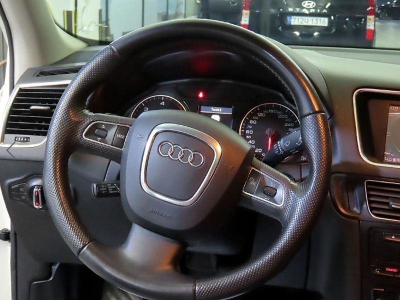 2012 Audi Q5 2.0 TDI Quattro 8R photo 8