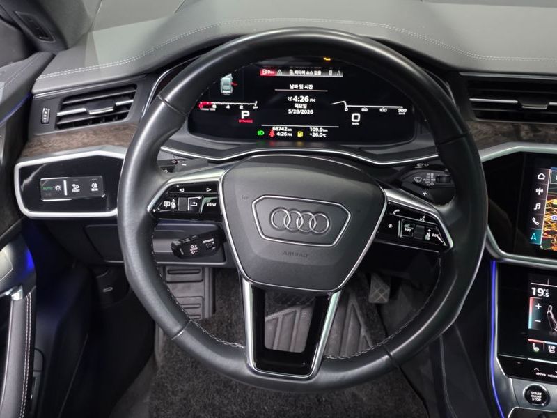 2021 Audi A7 55 TFSI Quattro Premium photo 13