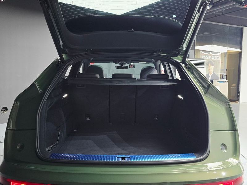 2022 Audi Q5 40 TDI Quattro Premium Sportback photo 19