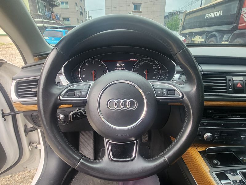 2013 Audi A7 3.0 TFSI Quattro Prestige 4G photo 11
