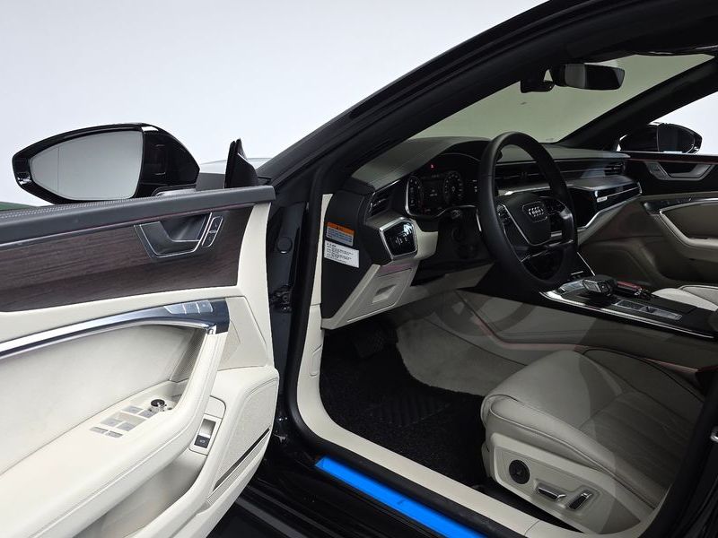 2022 Audi A7 55 TFSI Quattro Premium photo 11