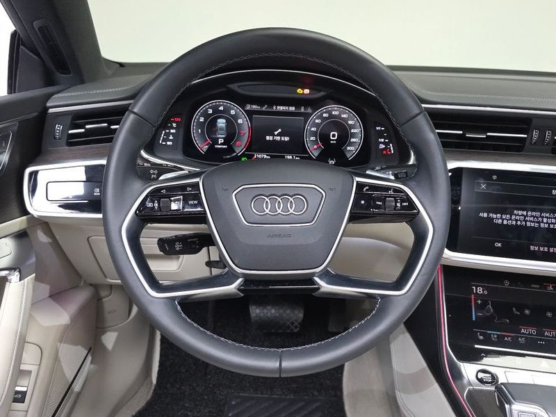 2022 Audi A7 55 TFSI Quattro Premium photo 13