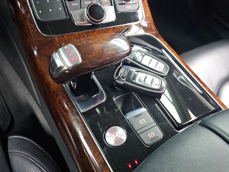 2012 Audi A8 4.2 FSI Quattro D4 photo 9